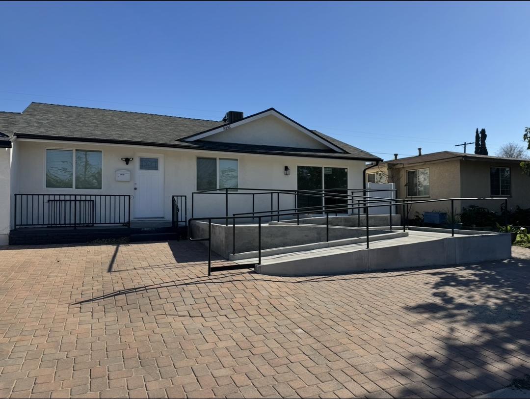 3 bedroom fully finished house in Panorama City, CA